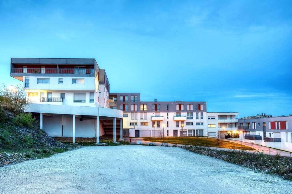 Zenitude Hôtel-Résidences Les Hauts Du Chazal Besançon Exterior foto