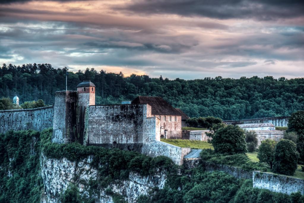 Zenitude Hôtel-Résidences Les Hauts Du Chazal Besançon Exterior foto